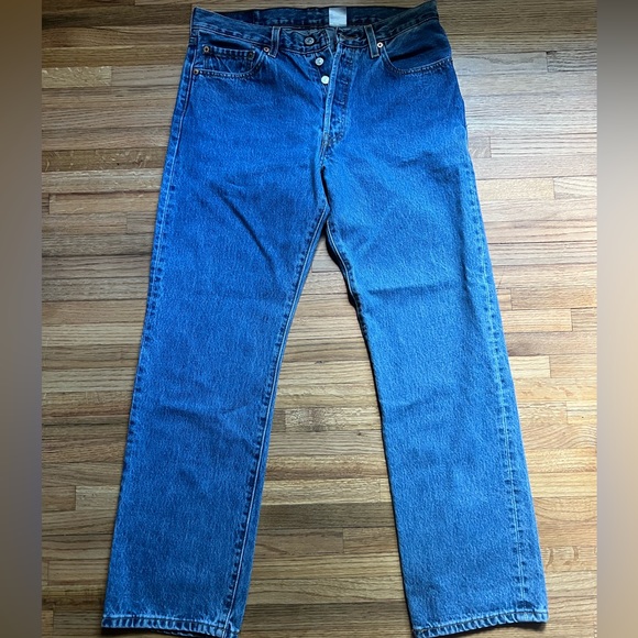 Vintage Levi’s - Picture 2 of 4